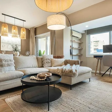 Apartman Gorgeous With Balcony - Center By Rems
