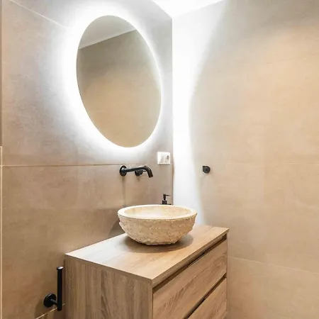 Gorgeous With Balcony - Center By Rems * Málaga